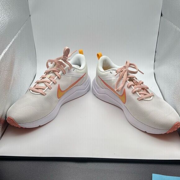 NIKE DOWNSHIFTER 12 PREMIUM RUNNING SHOE - WOMEN'S 8.5 NEW With Box - Picture 6 of 7